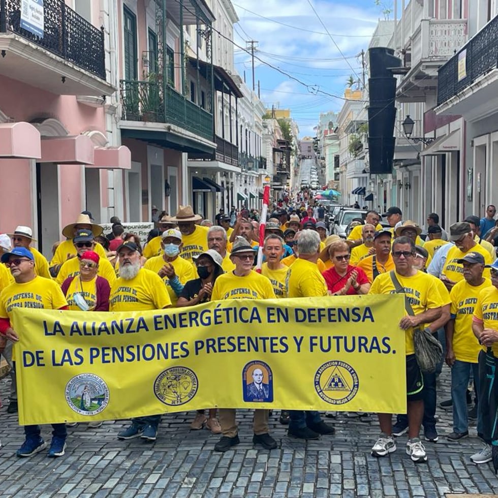 En pasados años, las pensiones de la AEE se sufragaron con préstamos del gobierno, antes de incluirse en las facturas de los consumidores.