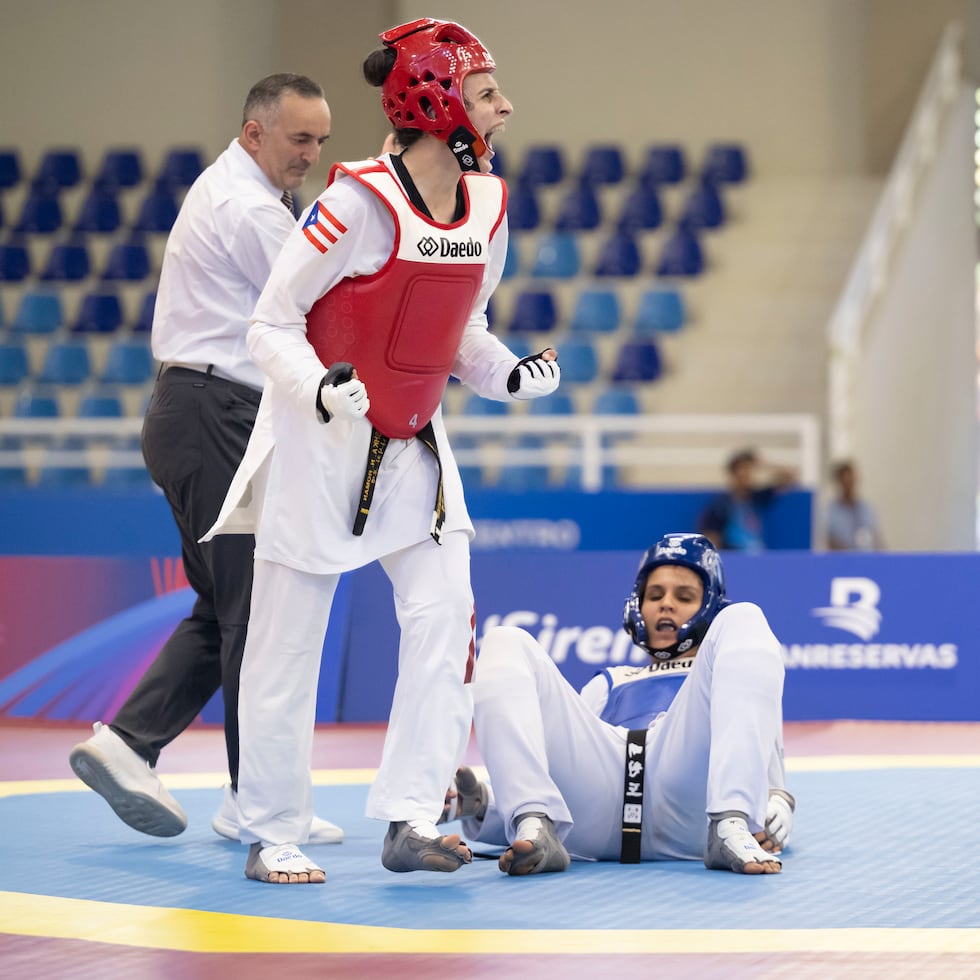 El taekwondo le dio un total de 10 medallas a la delegación puertorriqueña en la primera semana. En la foto, Naishka Román, medallista de bronce.
