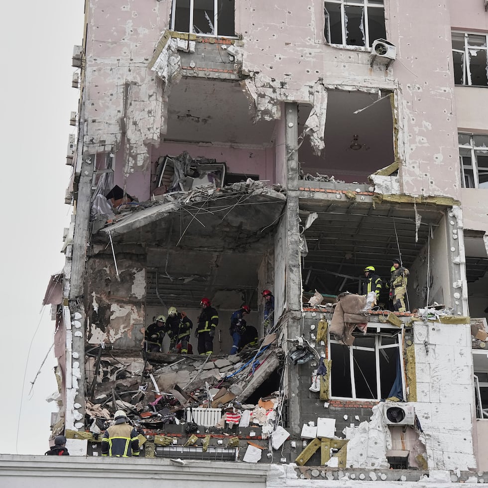 Las explosiones se escucharon por toda Kiev mientras el ataque comenzaba a primeras horas de la mañana y continuó durante horas.