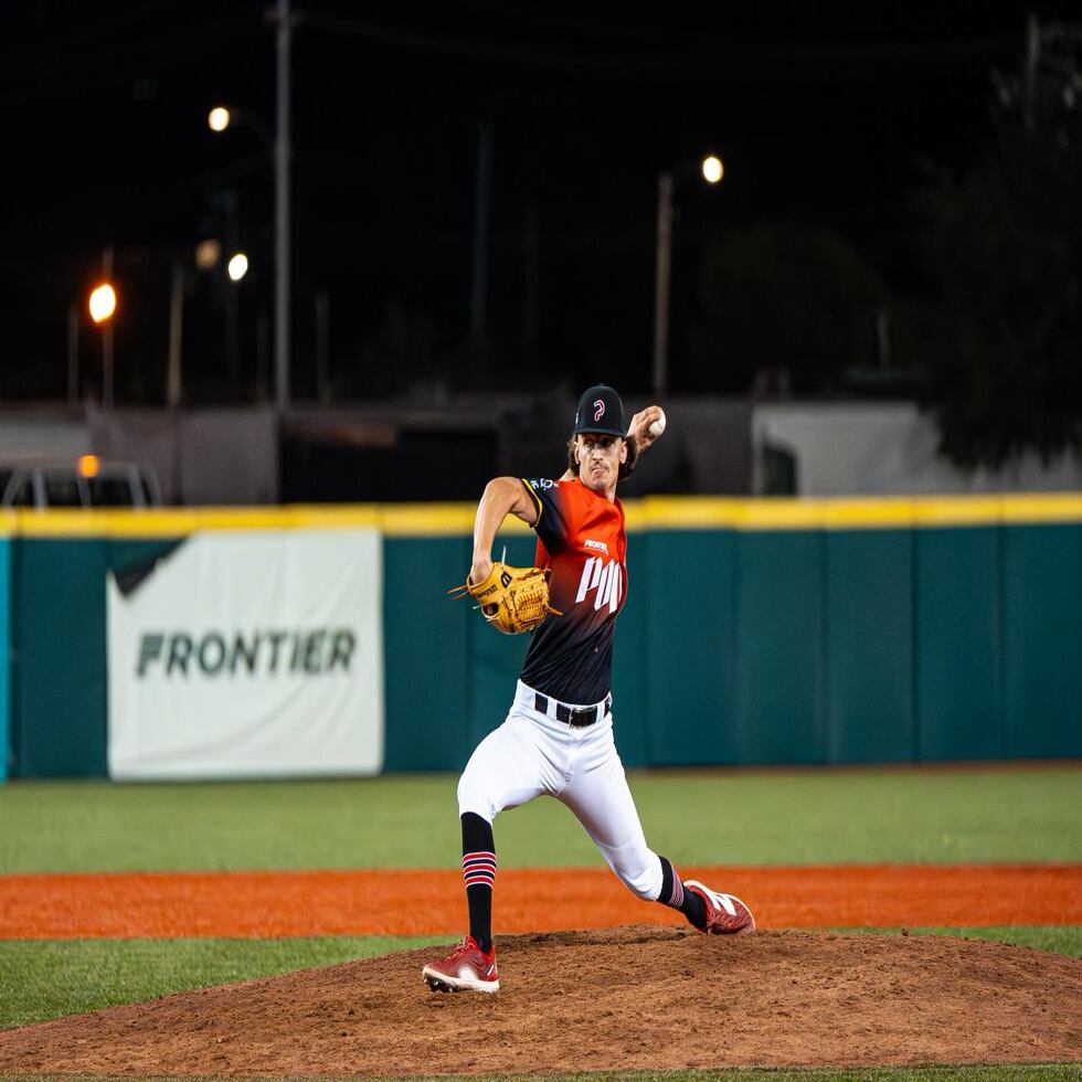 Eric Torres emerge como carta para el bullpen boricua en el Clásico Mundial de Béisbol
