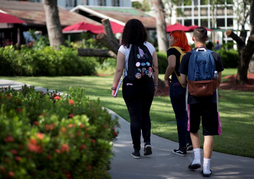 Directivos de universidades privadas dijeron que algunos de sus estudiantes se fueron del país tras María, aunque otros que salieron decidieron regredar. (GFR Media)