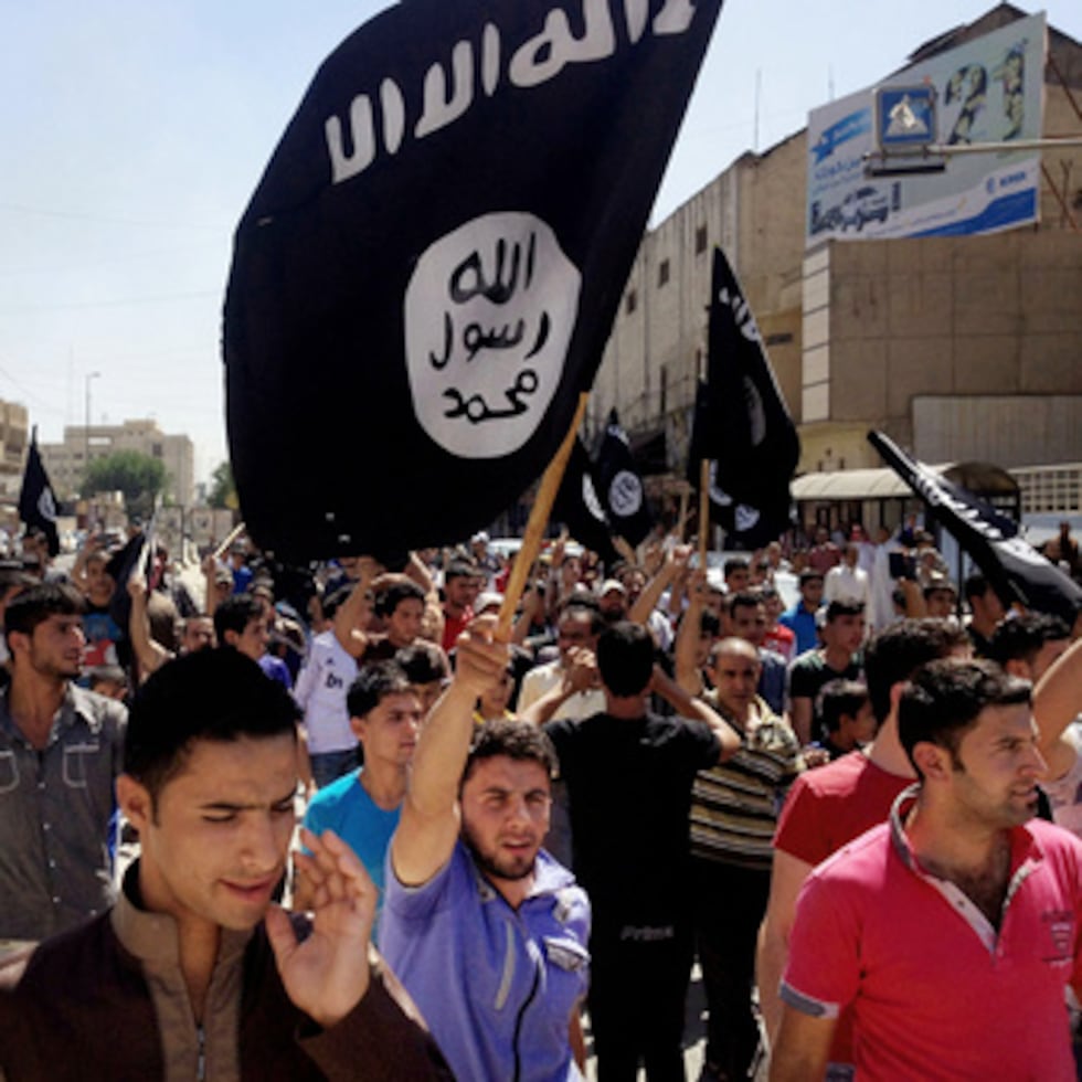 Una manifestación a favor del grupo extremista Estado Islámico en Mosul, Irak, el 16 de junio del 2014. (Foto AP)