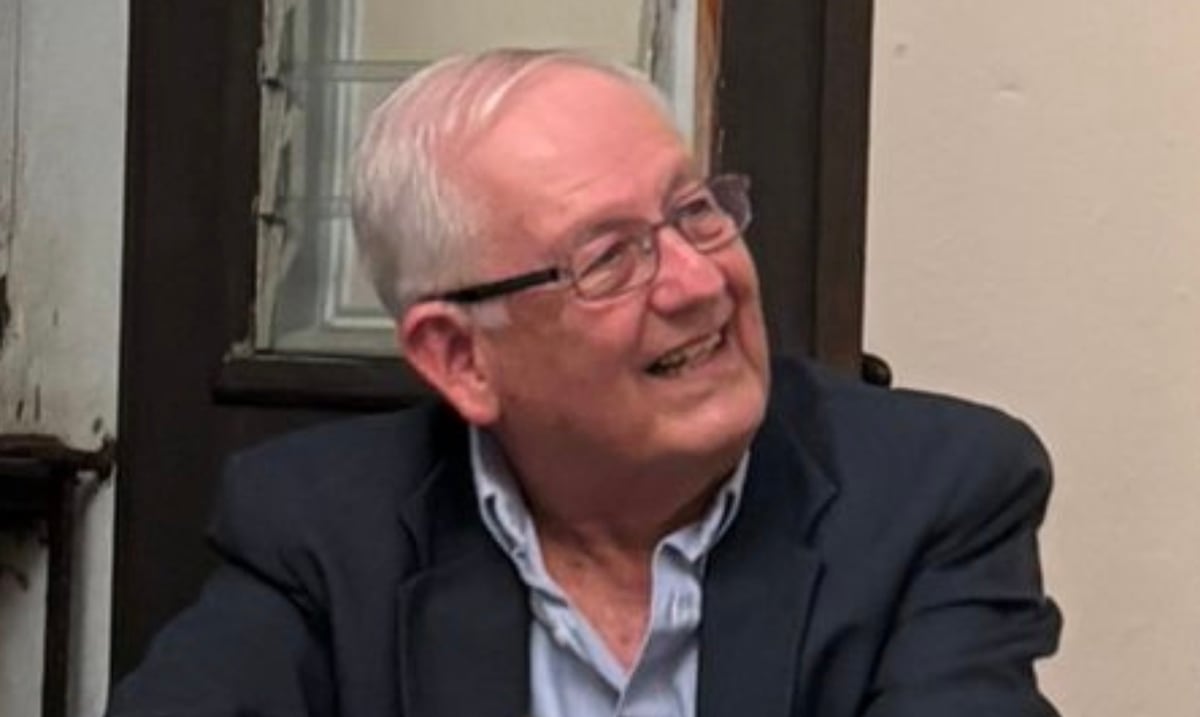 Nunca es tarde para empezar: Bernardo Martínez se convierte en autor de libros a los 83 años