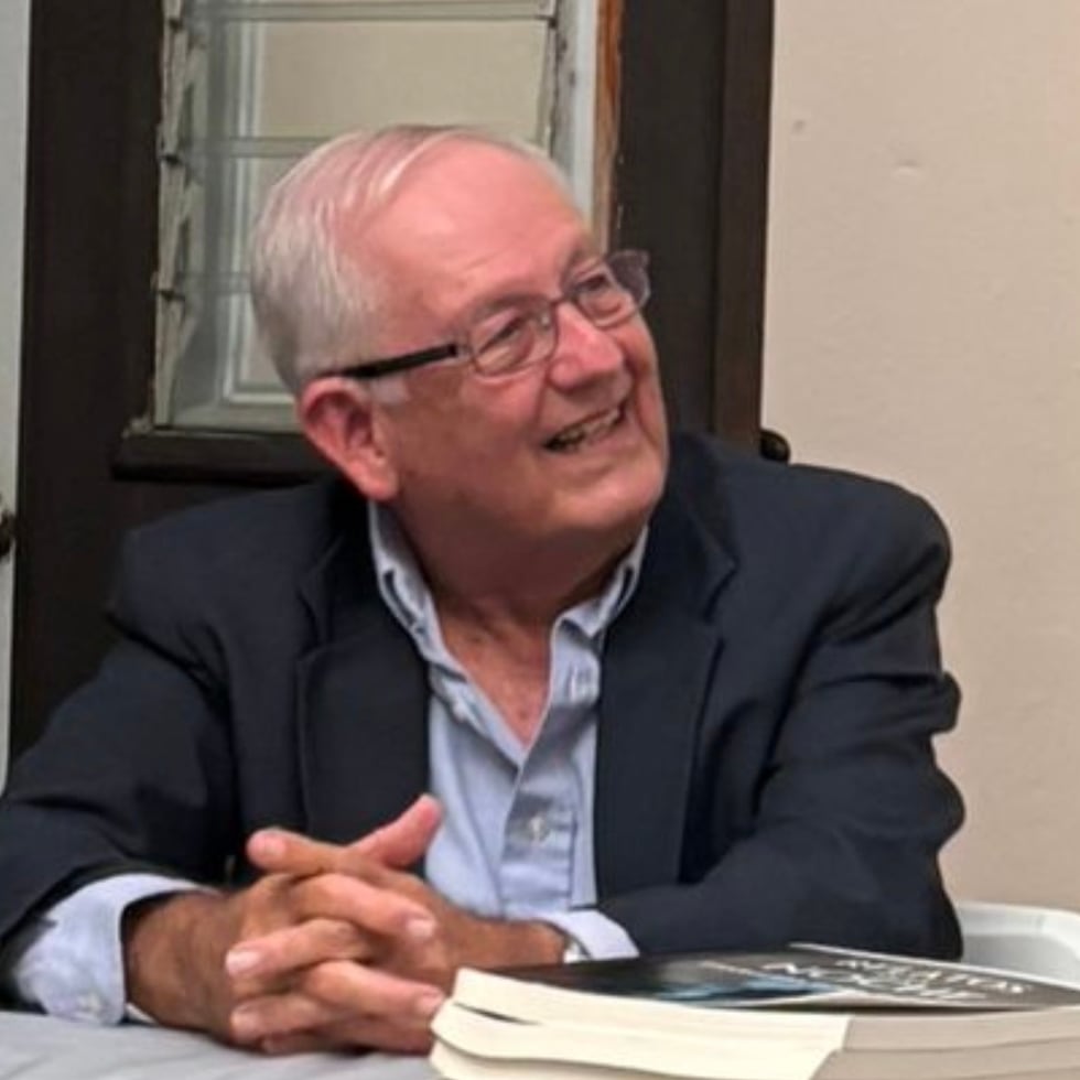 A sus 87 años, el puertorriqueño Bernardo Martínez Miranda es autor de tres libros y se encamina a publicar dos más en los próximos meses.