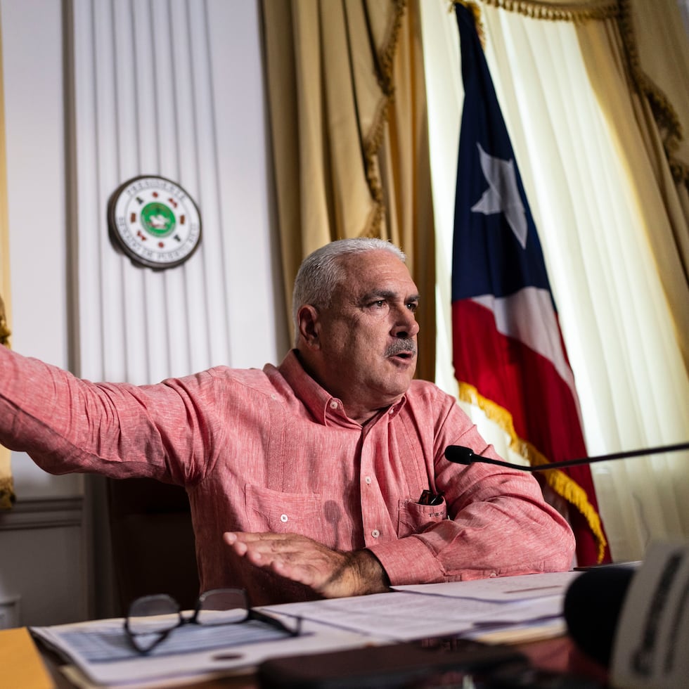 El presidente del Senado reafirmó que el proceder de citar a los legisladores “en derecho, es incorrecto”.