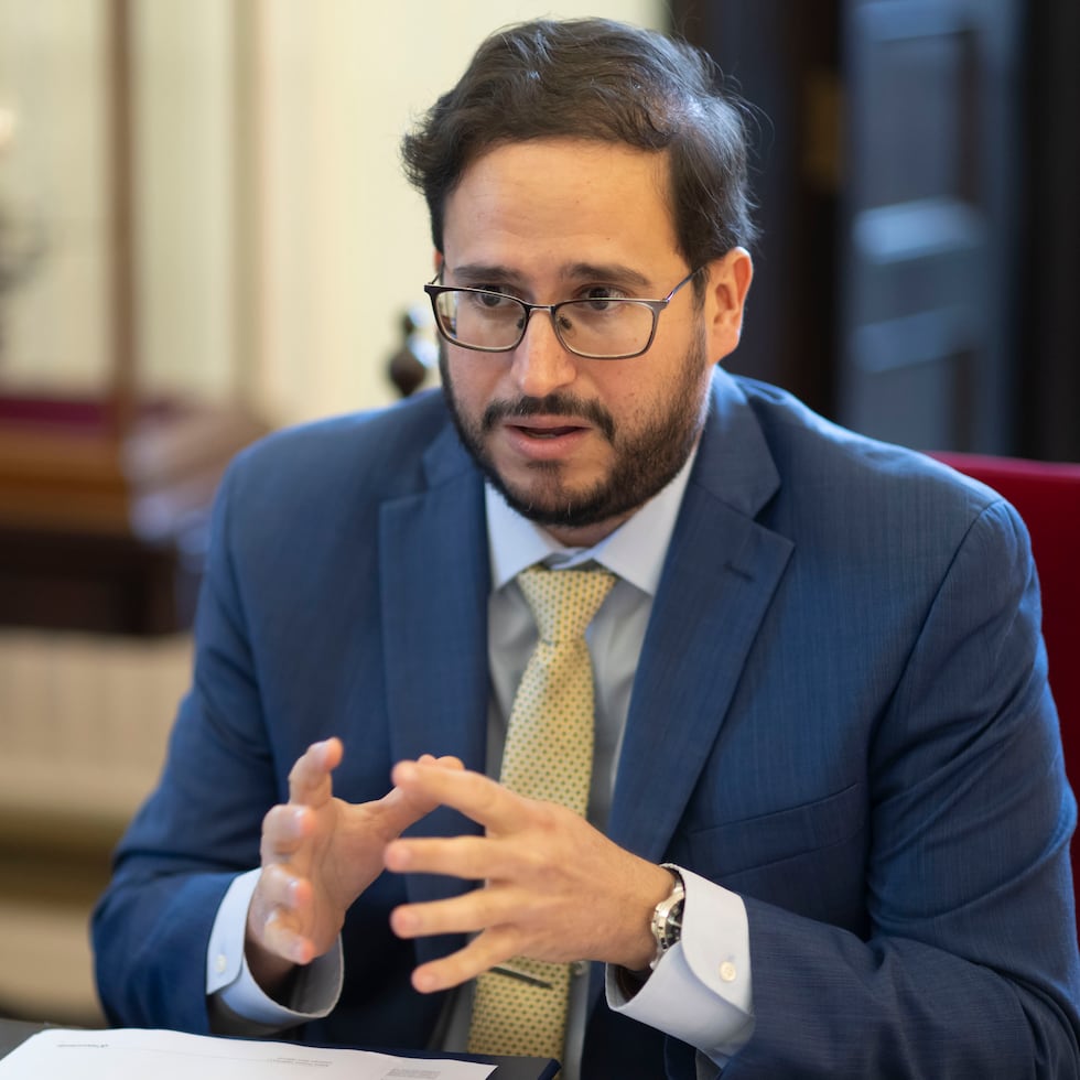 González Montalvo asumió el jueves como nuevo presidente de la Junta de la AEE.