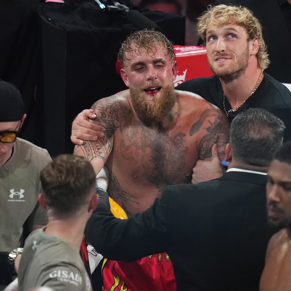 Jake Paul nunto a su hermano Logan Paul.