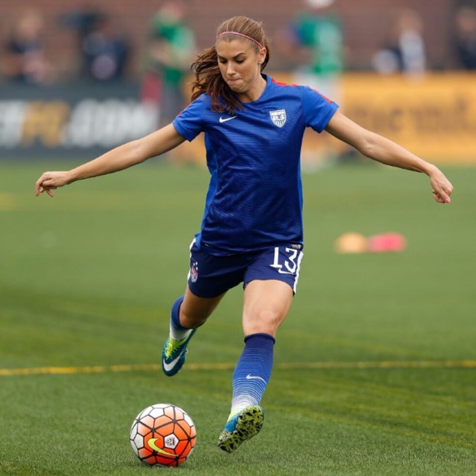 Alex Morgan fue parte del triunfo de Estados Unidos en la Copa Mundial de fútbol femenino de la FIFA en 2015 y 2019.