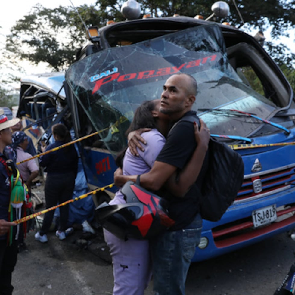 Varios ataques con explosivos han avivado la preocupación por la escalada de la violencia mientras Colombia se alista para celebrar elecciones presidenciales.