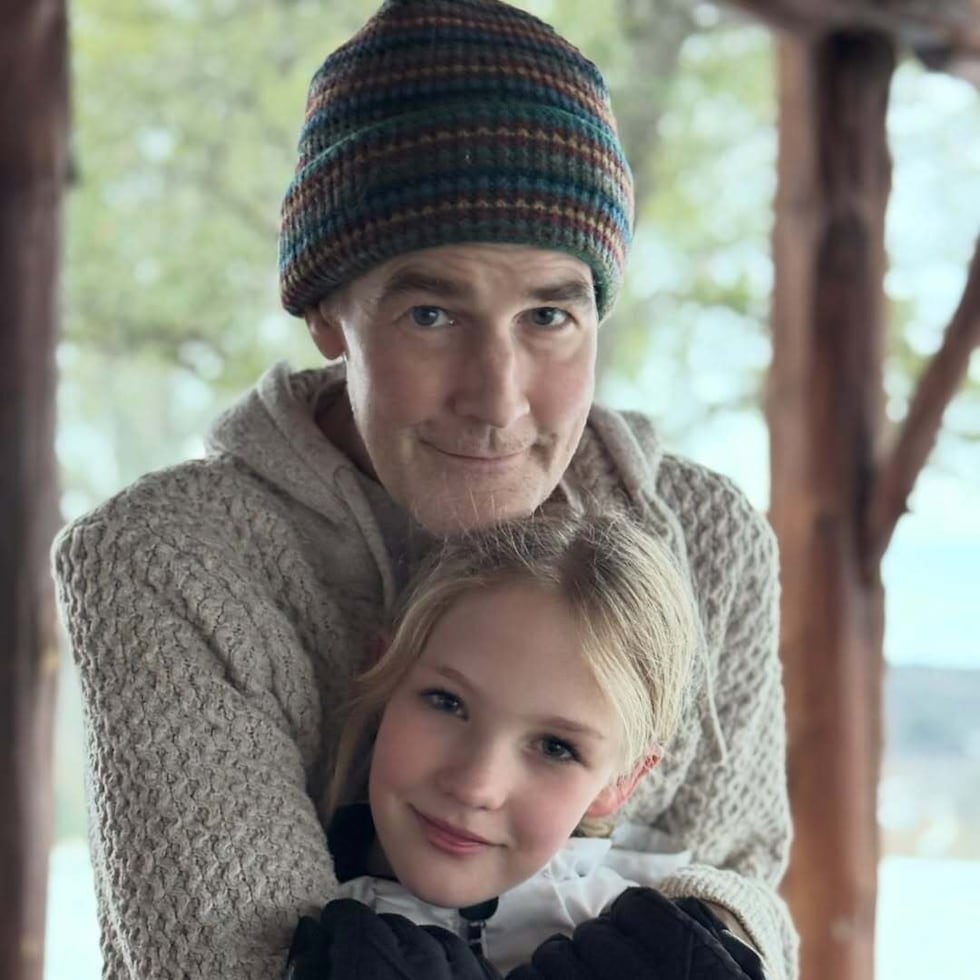 James Van Der Beek junto a su hija.