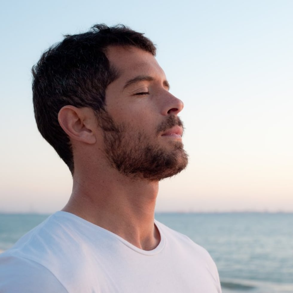 La oración no solo hace mejores personas.