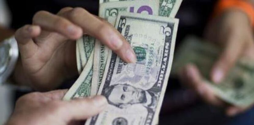 El Proyecto establece, además, que todo patrono que voluntariamente aumente el salario mínimo antes del término de 12 meses de aprobada la legislación, se le dará un crédito contributivo. (archivo)