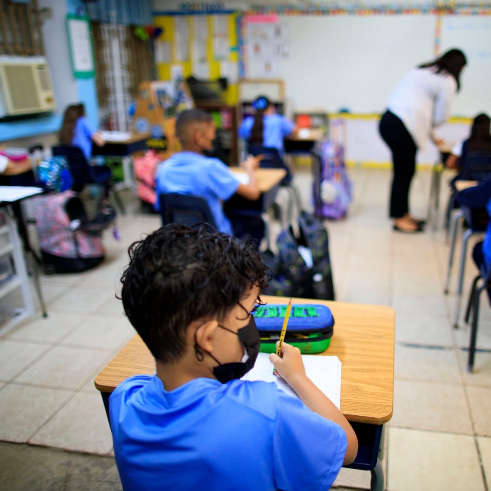 Las 119 escuelas están en 55 municipios, de acuerdo con un listado de los planteles provisto por Educación, e impactarán una matrícula estimada de 15,455 estudiantes.