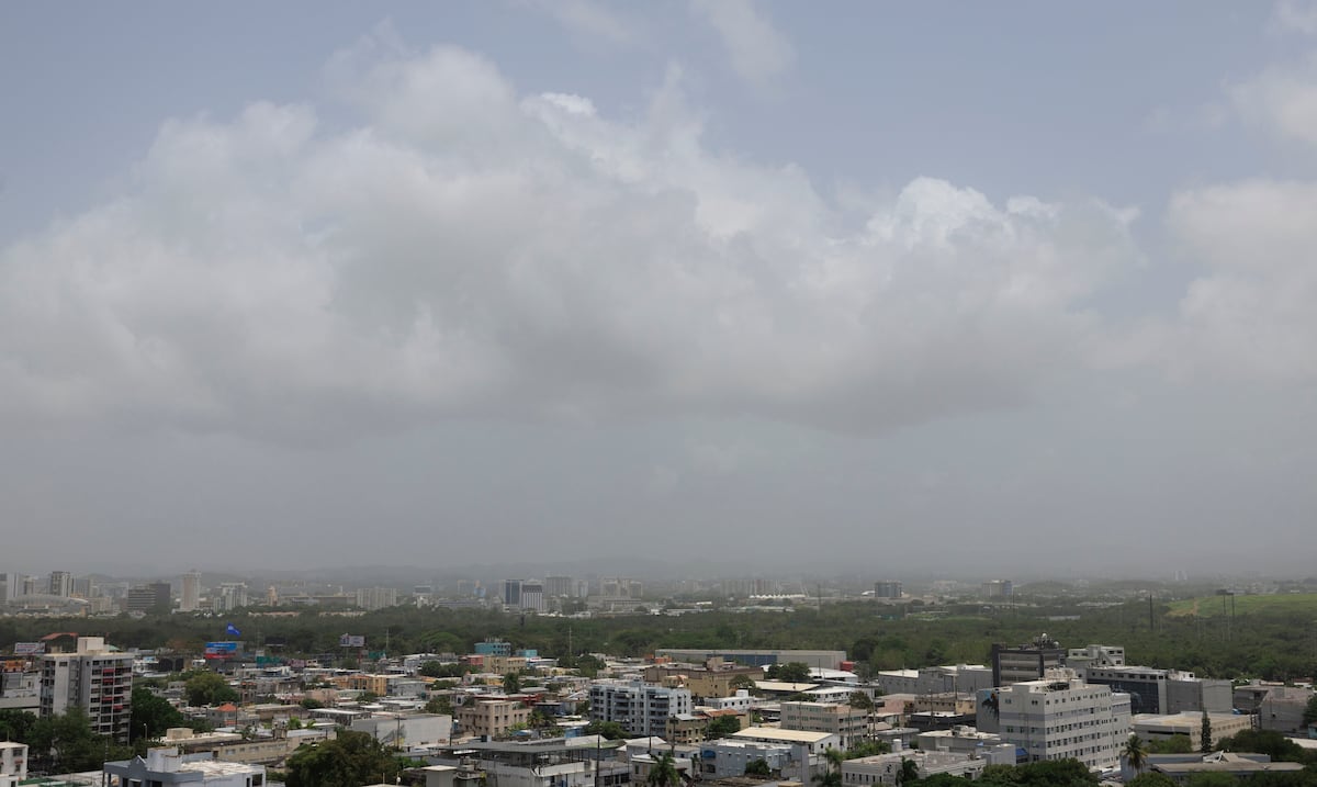 Saharan dust at its peak: Puerto Rico under hazy skies and heat