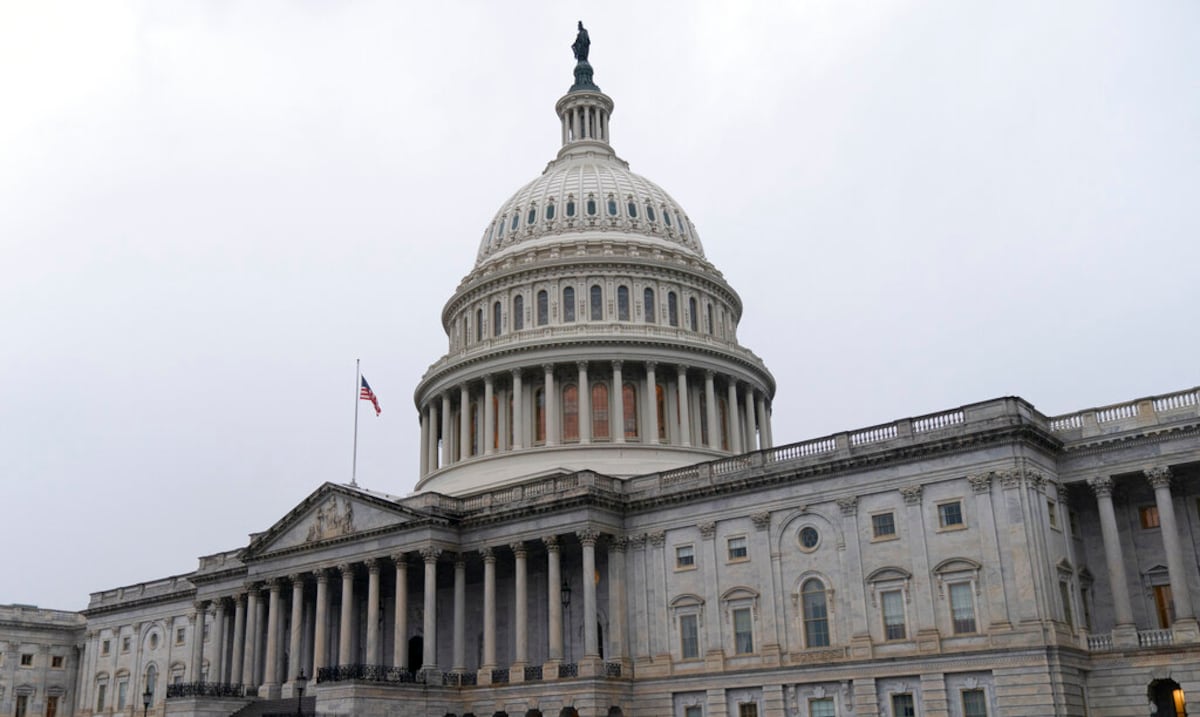 Republicanos estudian cómo restringir ciudadanía por nacimiento; Puerto Rico podría verse afectado