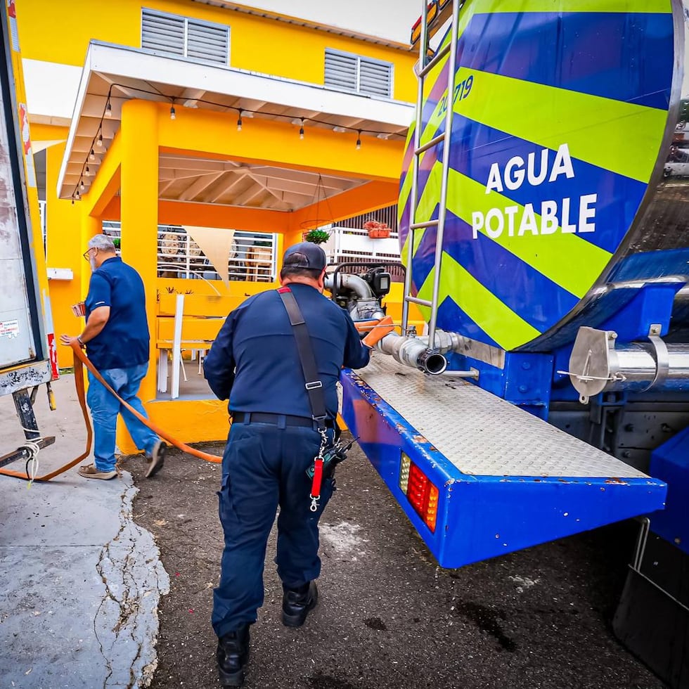 La crisis en el servicio de agua potable se ha agravado, y ahora se extiende a otros municipios más allá de San Juan, cuyo alcalde, Miguel Romero, ha sido vocal al denunciar los problemas operaciones en la corporación pública.