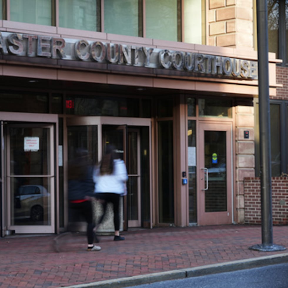 Los chicos, que tenían 14 años en ese momento, admitieron a principios de este mes que hicieron 59 imágenes de abuso sexual infantil.