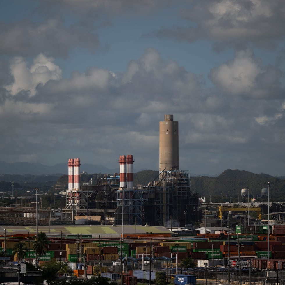 The fuel contract awarded to Puma Energy provides for the supply of fuel to the San Juan (photo), Palo Seco, Aguirre and Costa Sur power plants.