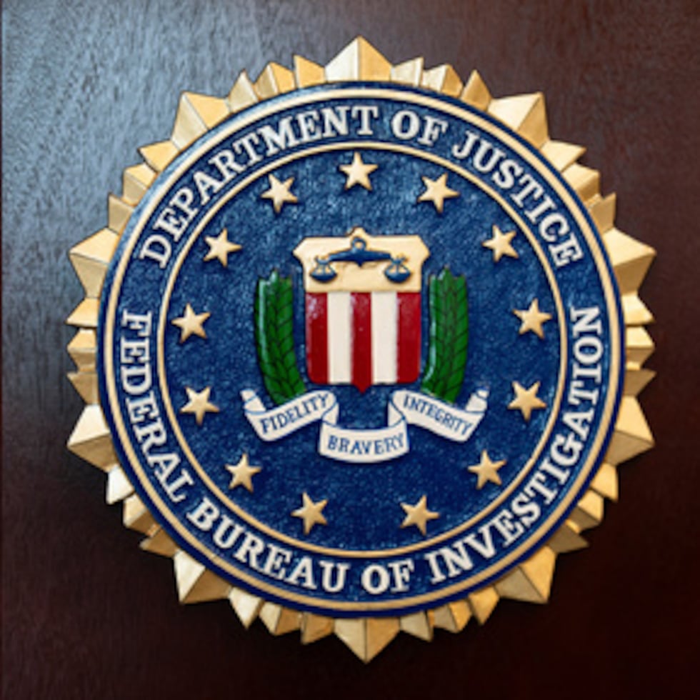 En 2015, el entonces secretario de Justicia Eric Holder emitió un memorando donde reiteraba que a todos los empleados del Departamento de Justicia se les prohibía solicitar o aceptar prostitución, incluso en lugares donde fuera legal.