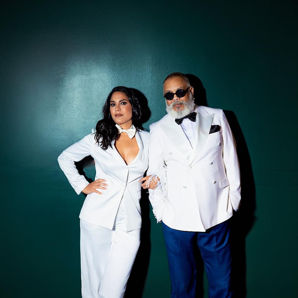 Haydée Milanés, hija de Pablo Milanés, junto a Francisco Céspedes.