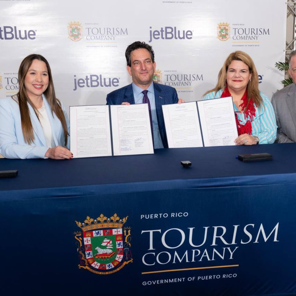 The announcement was made by the governor of Puerto Rico, Jenniffer González Colón, and the executive director of the Puerto Rico Tourism Company (PRTC), Willianette Robles Cancel.
