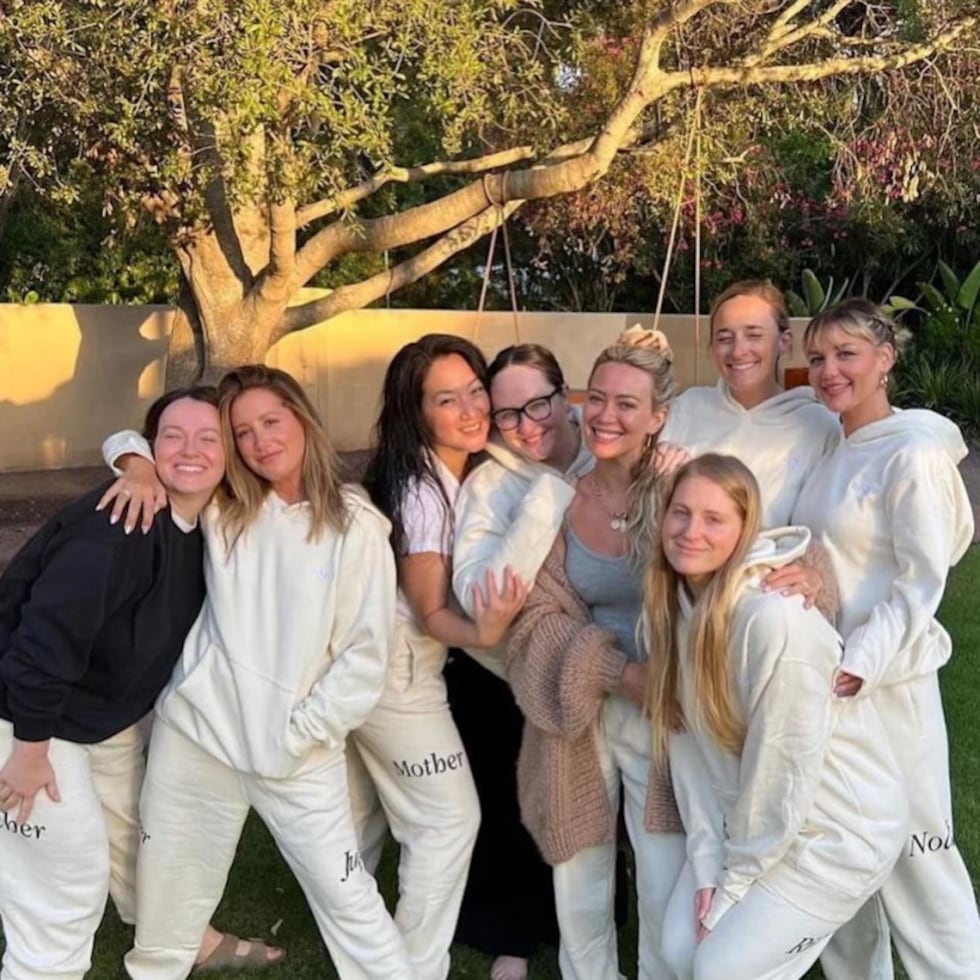 Hilary Duff y el grupo de madres en Instagram.