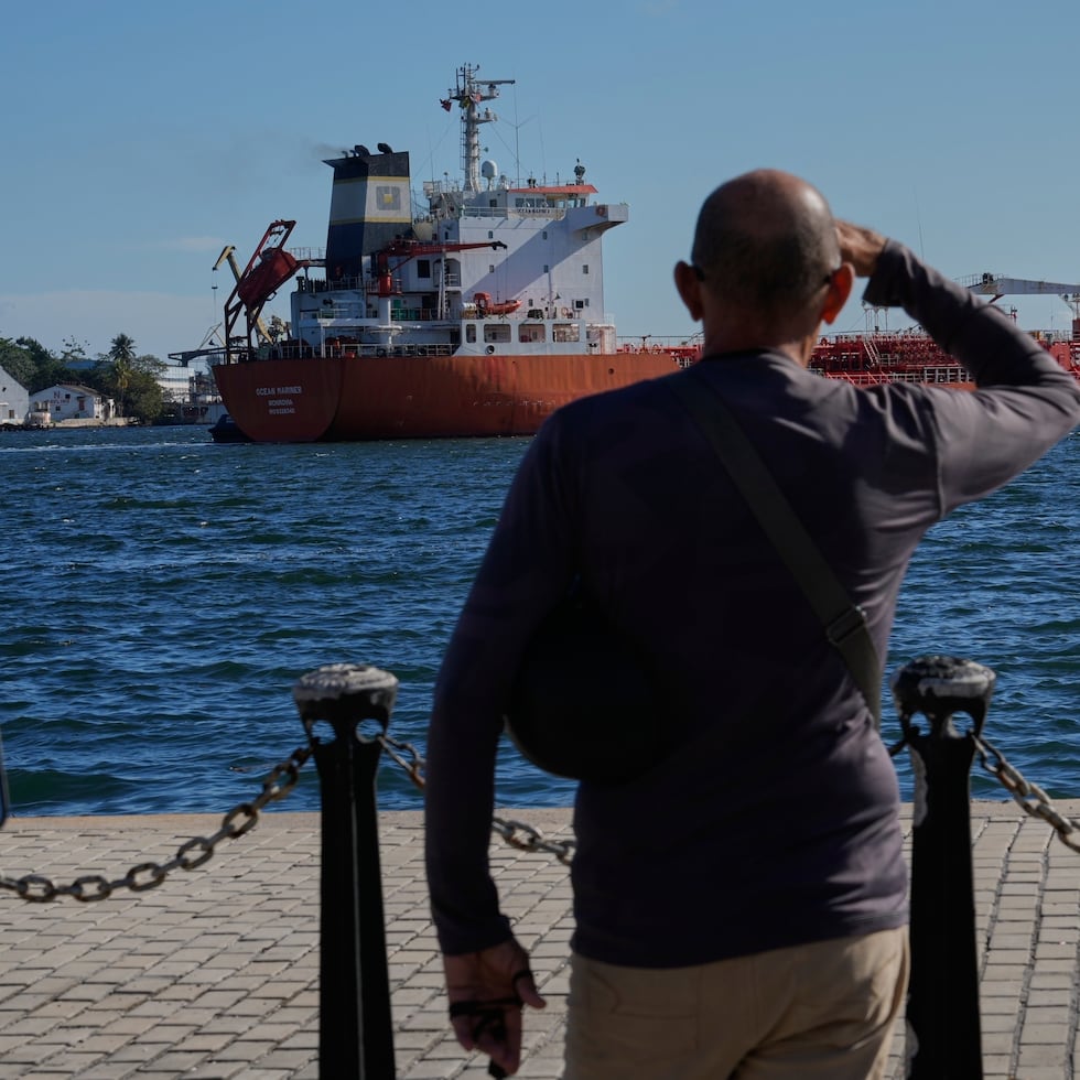 Estados Unidos ha establecido un bloqueo petrolero sobre Cuba desde enero al cerrar el grifo del petróleo venezolano y anunciar posteriormente por orden ejecutiva aranceles para los países que suministren crudo a la isla.