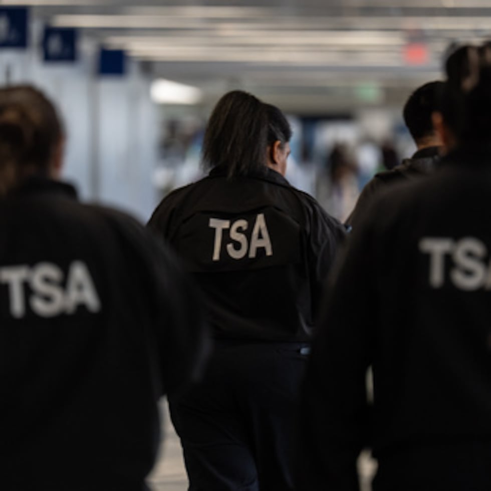El personal de la TSA ha trabajado sin sueldo desde el 14 de febrero, cuando el Departamento de Seguridad Nacional quedó sin financiación debido a una disputa en el Congreso sobre las operaciones federales de inmigración.
