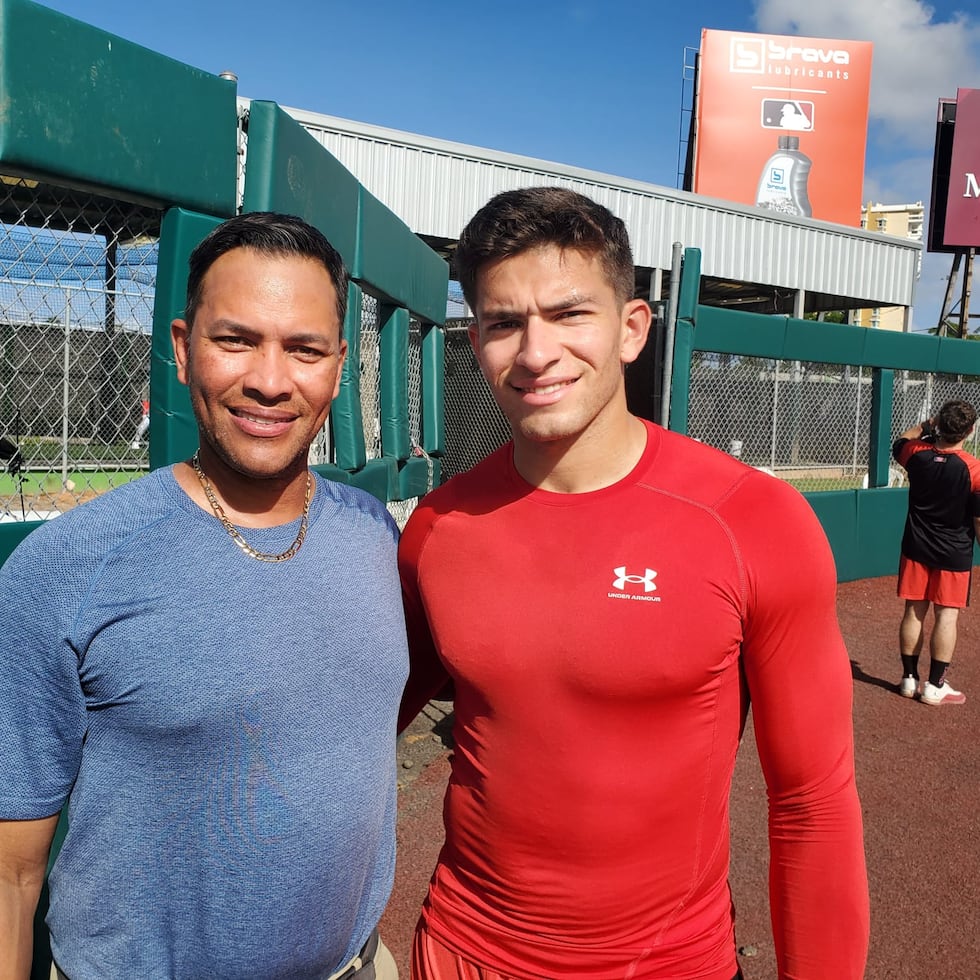 José "Cheíto" Cruz junto a su hijo Trei.