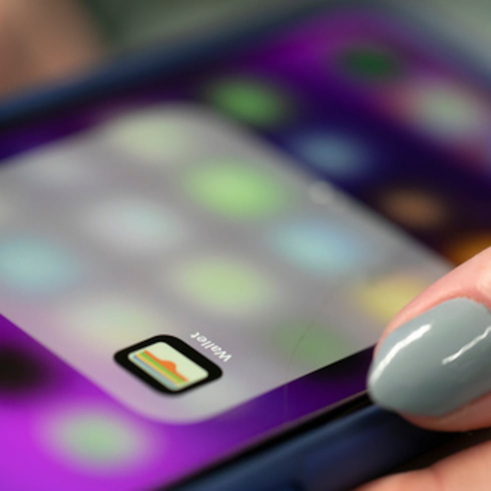 El lector, explicó Díaz Peña, es una aplicación que estará por el momento disponible en el Apple Wallet y puede ser descargada por quien la desee de manera gratuita.