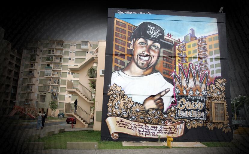 Mural de López Rosario en el desaparecido residencial Torres de Sabana, en Carolina.