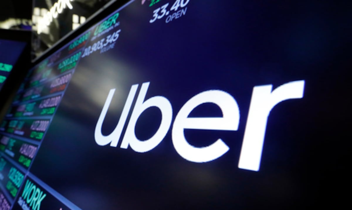Uber busca reubicar punto de recogido en aeropuerto LMM al cumplir una década en PR