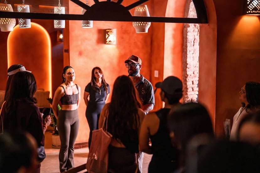 Las invitadas fueron recibidas por el personal de Las Ruinas Bath House previo a disfrutar de las instalaciones.