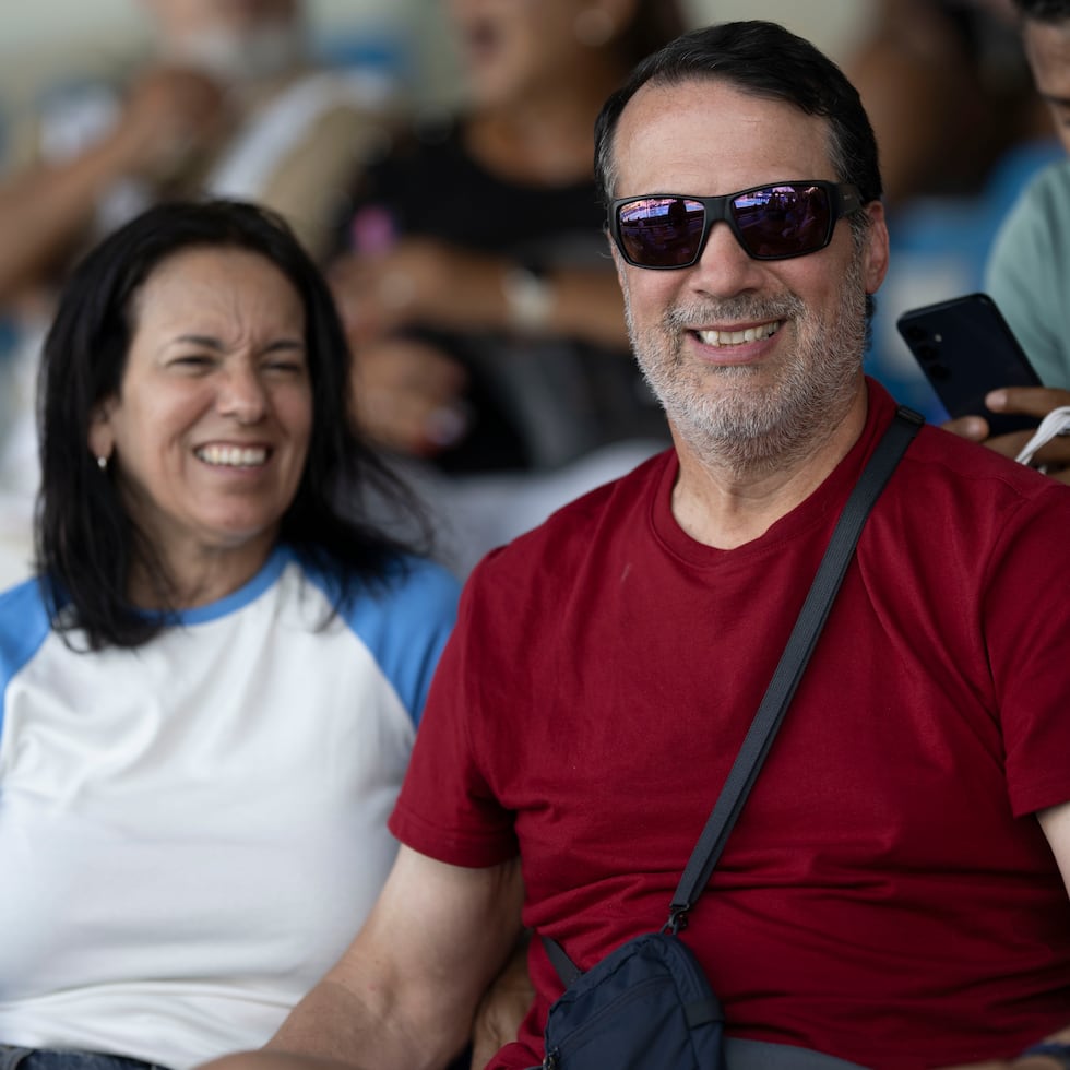 Mario Montalvo y su esposa Roxana Montalvo en la acción del polo acuático.