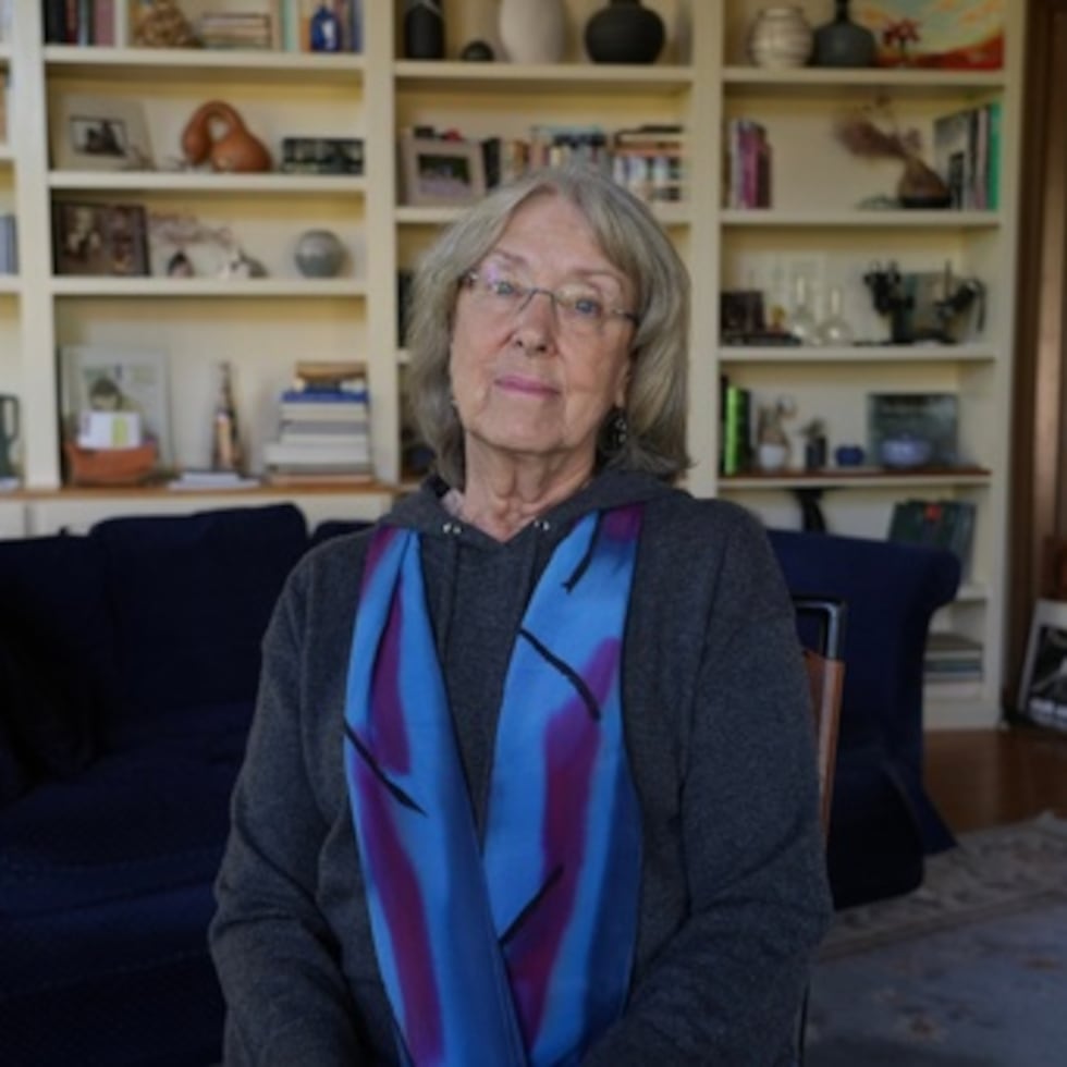 Nancy Shine en su casa de Los Altos, California, el 21 de noviembre de 2025. Shine es una científica que donó plasma sanguíneo que se utiliza para crear el tratamiento contra el botulismo infantil. (AP Photo/Terry Chea)