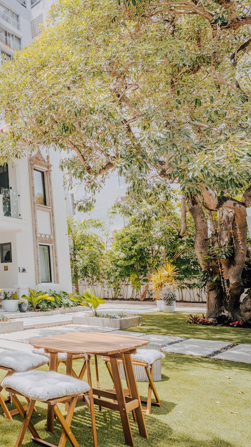 El Hotel Flor de India abrió sus puertas en Condado a finales del año pasado tras una inversión de $4 millones.
