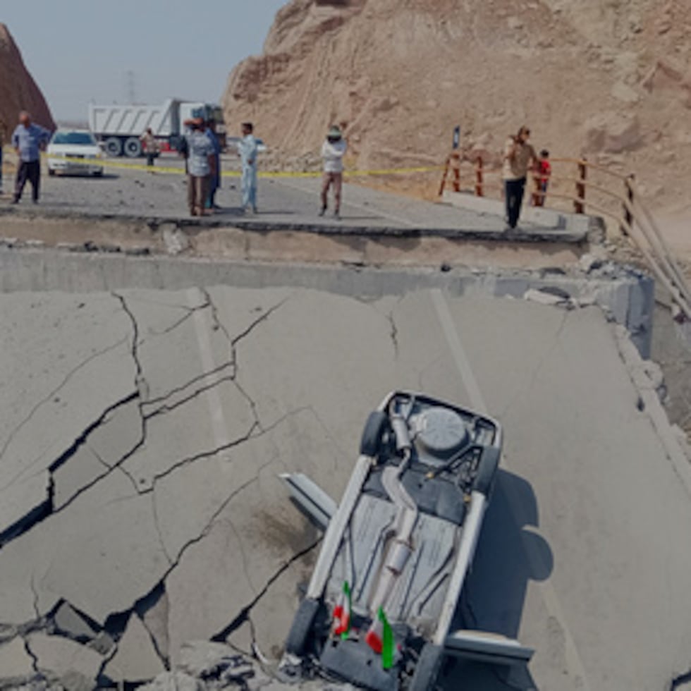 La escena tras un ataque el sábado en la provincia iraní de Hormozgan.