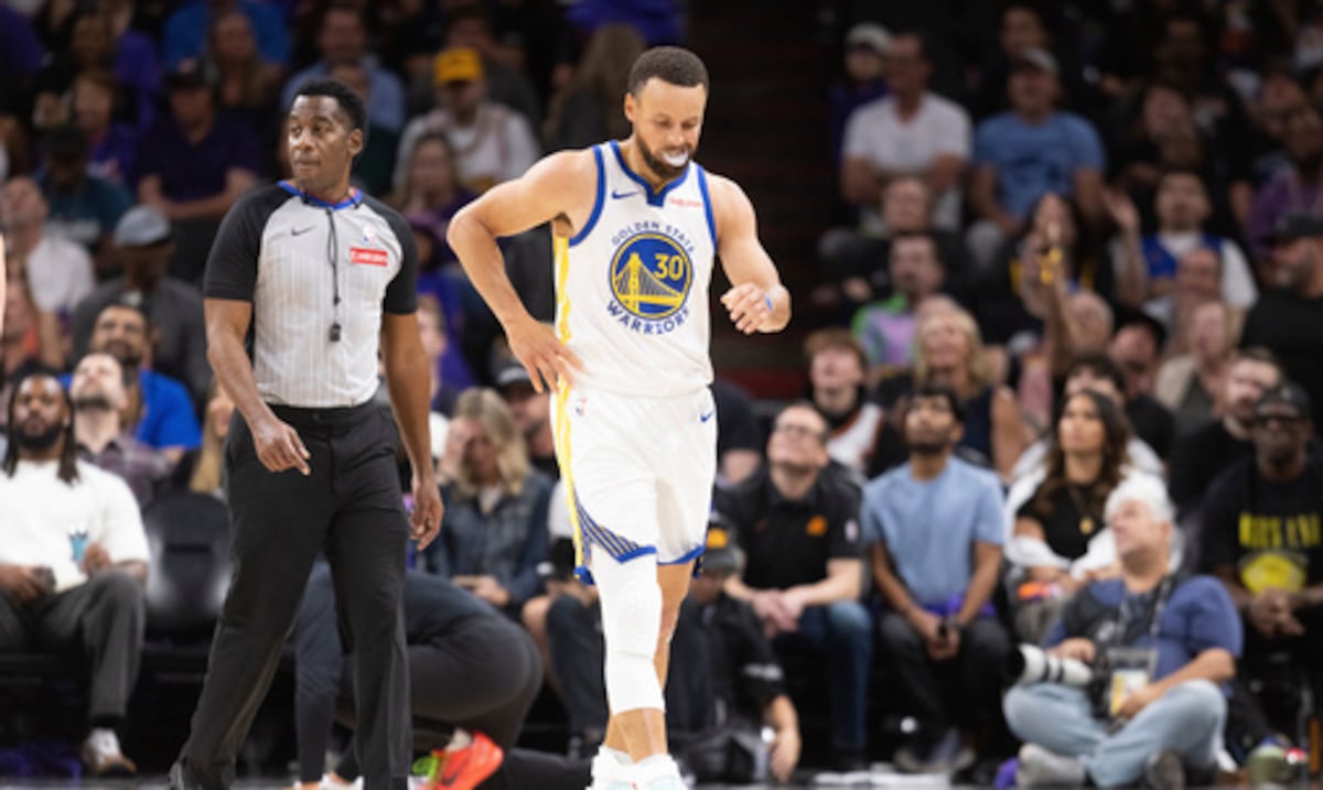 Phoenix elimina a Golden State, y Orlando a Charlotte para avanzar a los playoffs de la NBA