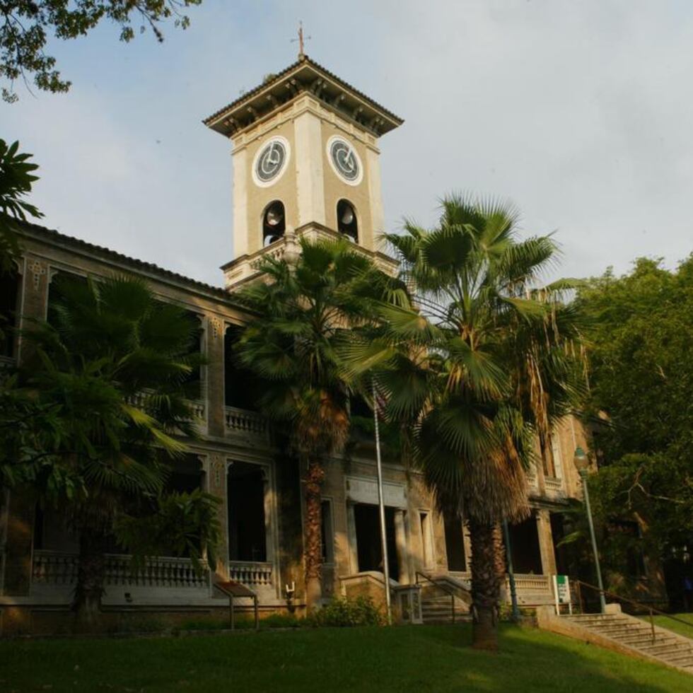 Vista del edificio de Administración del RUM.