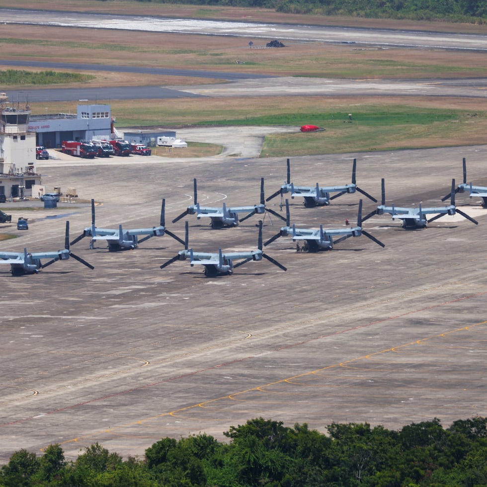Prior to the capture of Nicolás Maduro on January 3, there were dozens of F-18 and F-35 fighter jets, as well as Ospreys, forklifts and storage equipment in the area, but now it is smaller.