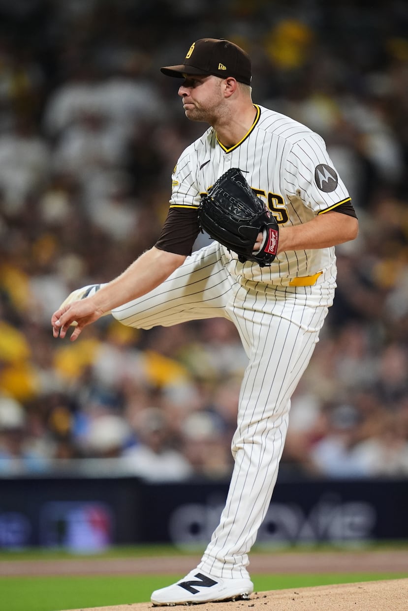 Michael King abrió por los Padres y dominó a los Cubs a su antojo, permitiendo un solo hit en siete entradas y ponchando a ocho.