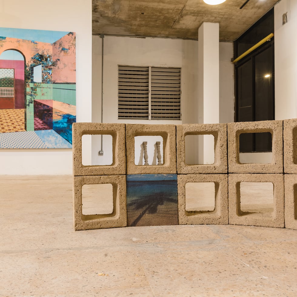 La muestra recoge el trabajo de un grupo de artistas y sus expresiones sobre las estructuras y formas de la construcción en el país.