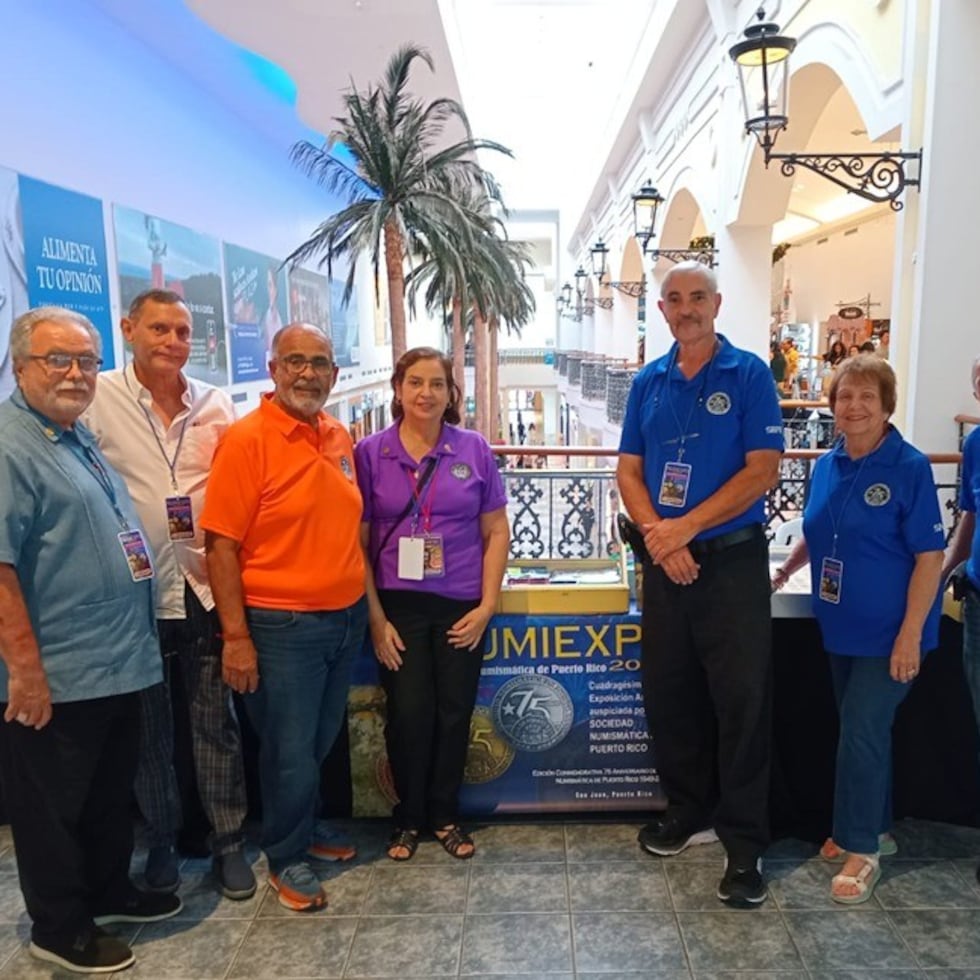 Miembros de la Sociedad Numismática de Puerto Rico.