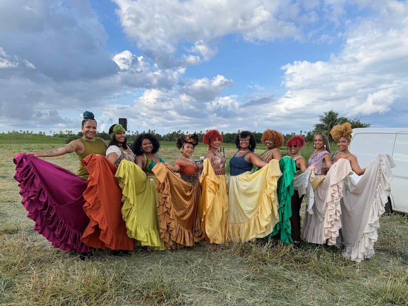 Bailarines del video de Rauw Alejandro.