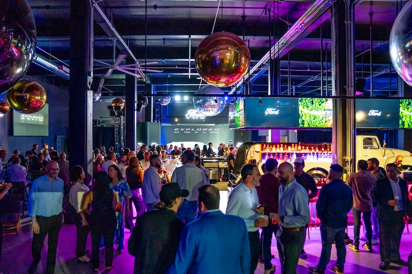 La nueva Explorer amplía la vida digital de sus pasajeros con el nuevo sistema de información y entretenimiento.