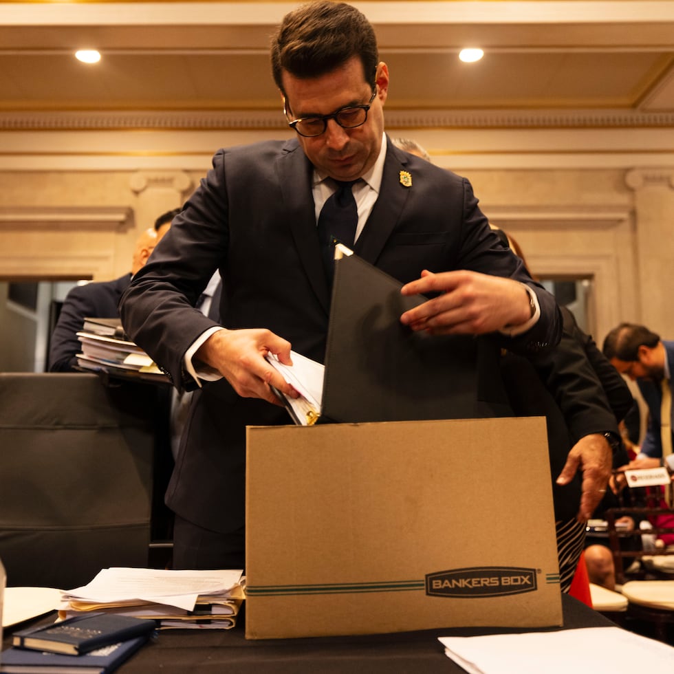 La interpelación a Francisco Domenech, secretario de la Gobernación, se extendió por siete horas.