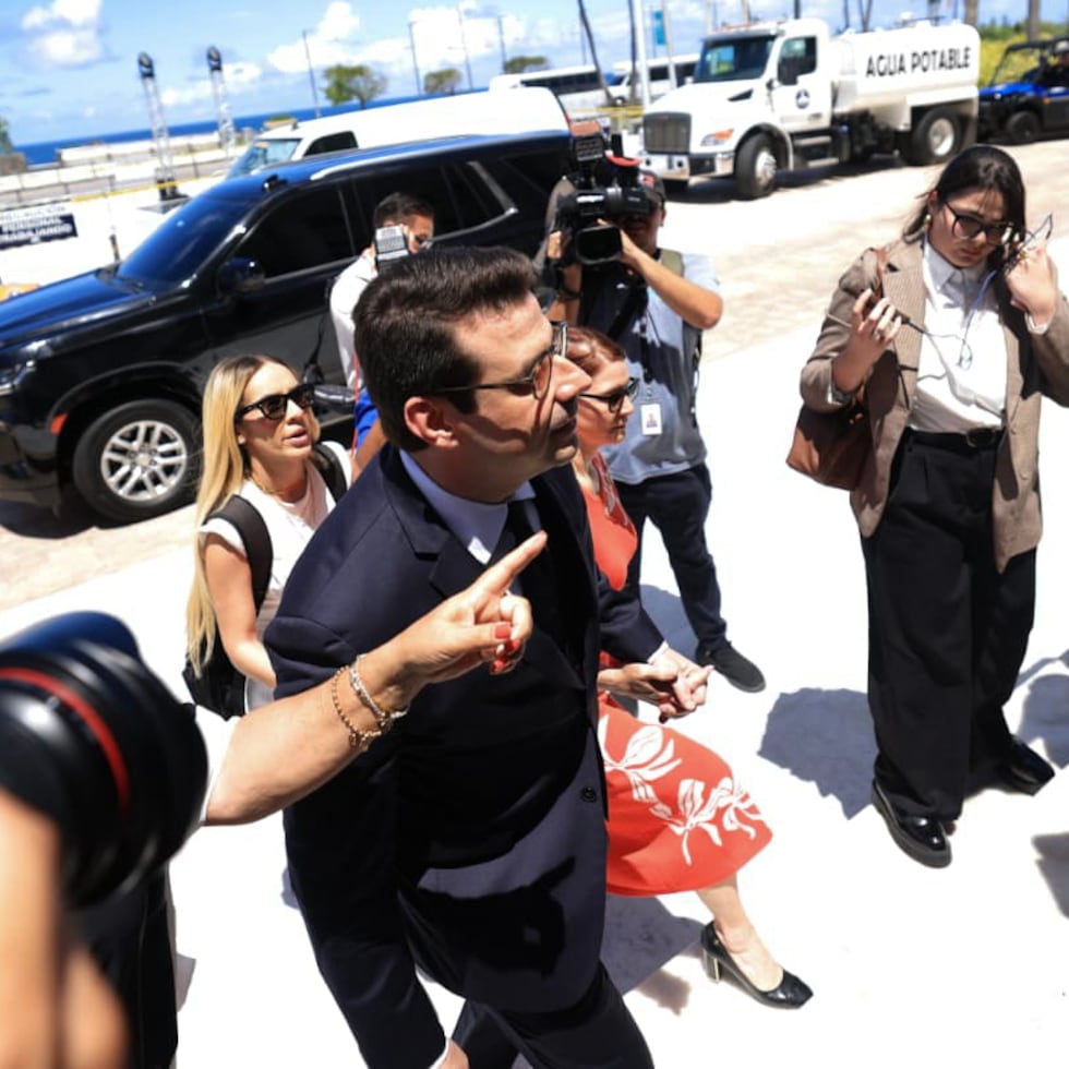 El secretario de la Gobernación, Francisco Domenech, a su llegada al Capitolio.