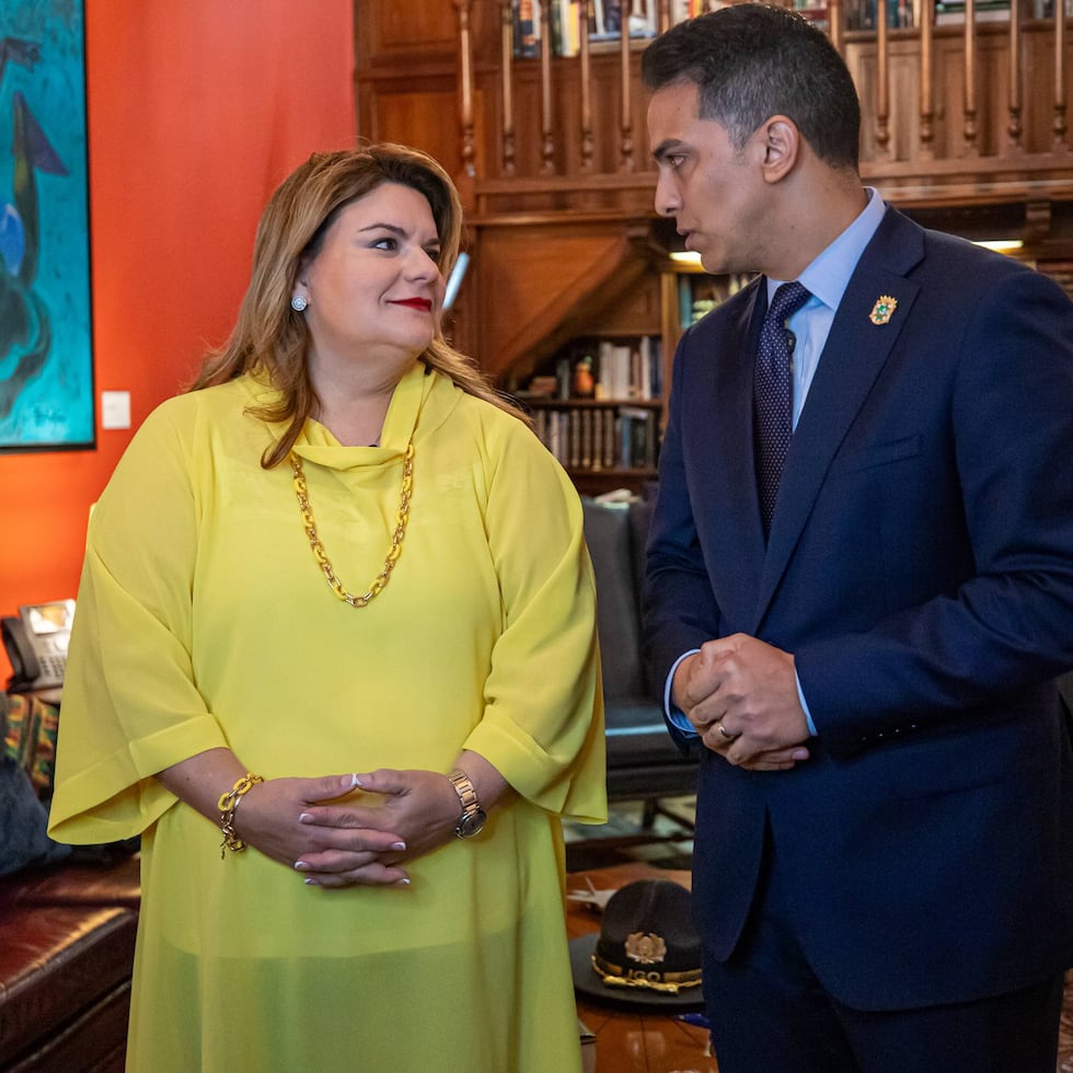 En la foto, la gobernadora Jenniffer González Colón y el secretario de Hacienda, Ángel Pantoja Rodríguez.