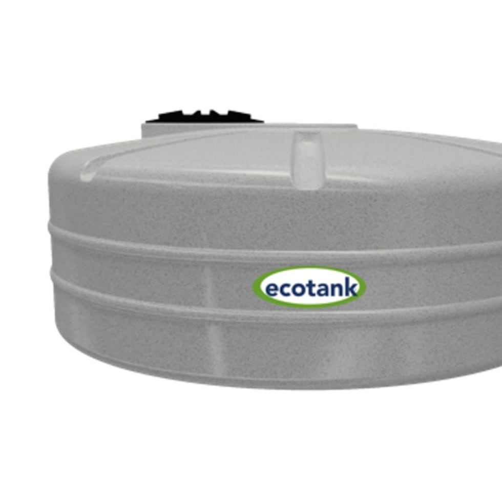 Tanque tricapa Ecoflat de 556 galones.