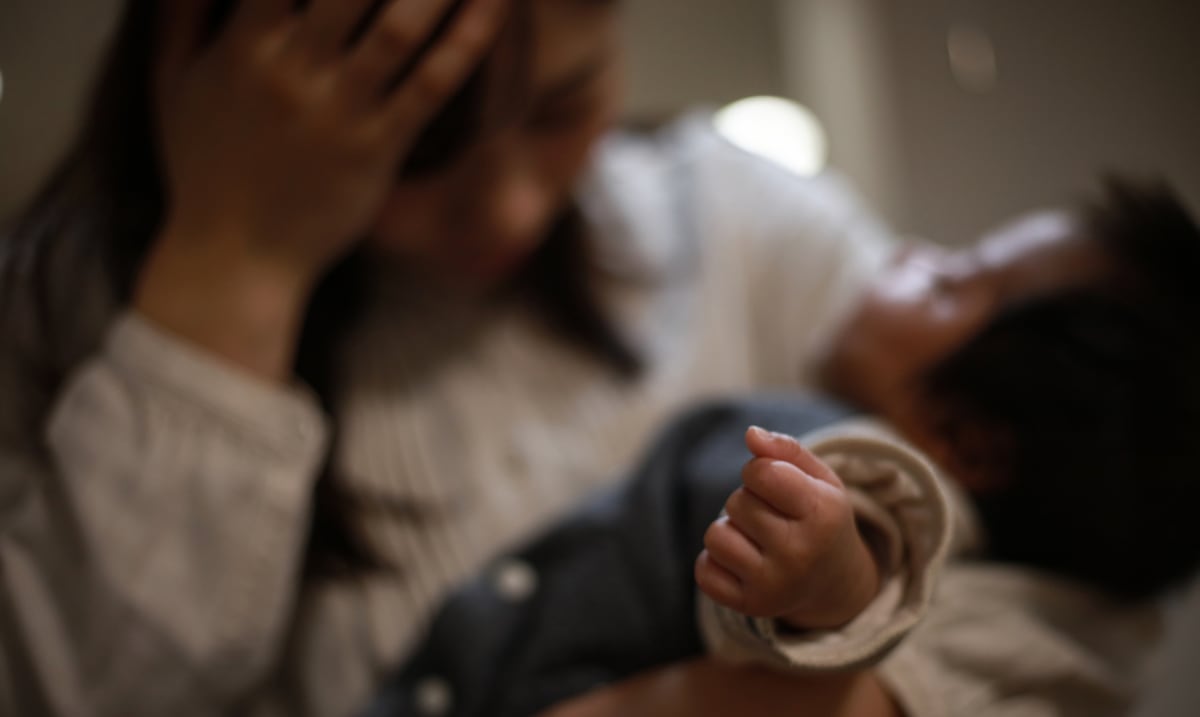 Letra muerta la ley de depresión posparto: madres carecen de protocolo de salud mental a cargo del Departamento de Salud